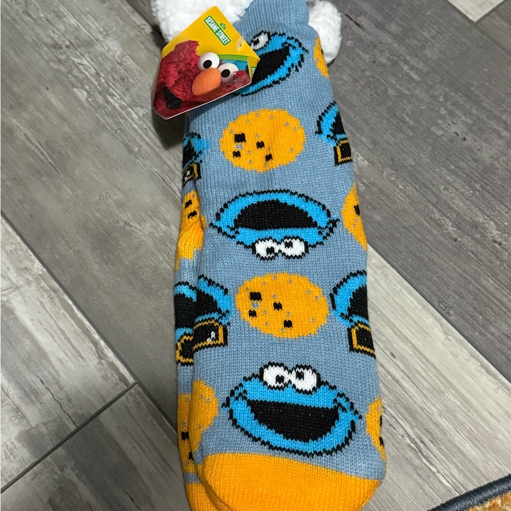 Sesame Street Cookie Monster and Cookie Pattern Socks